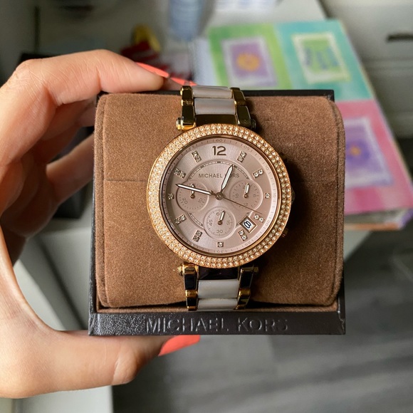Michael Kors Parker Rose Gold-Tone Blush Watch - Picture 1 of 6